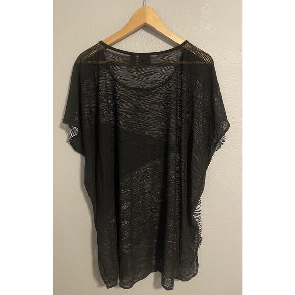 Chicos Womens High Low Tunic Size 3 US XL Black White Animal Print Stretch Sheer - Picture 2 of 7